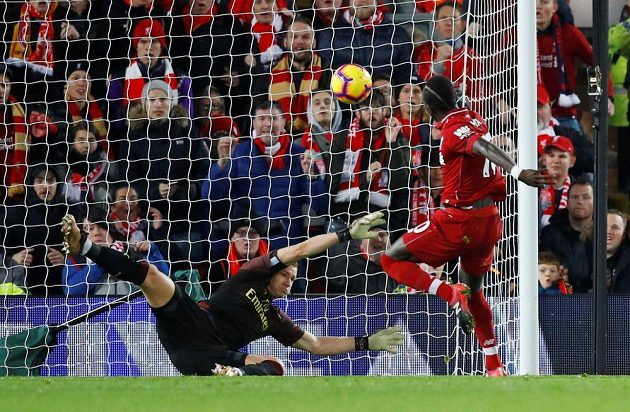 Liverpoolský fotbalista Sadio Mane se také trefil do sítě Arsenalu v utkání Premier League.