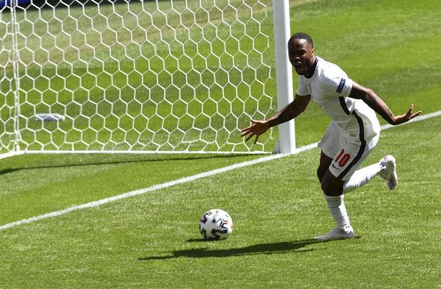 Gól! Anglie zvítězila v úvodním uktání skupiny D fotbalového EURO nad Chorvatskem. Zápas rozhodl v 57. minutě Raheem Sterling.