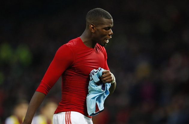 Ani nejdražší hráč planety Paul Pogba Manchesteru United proti Burnley nepomohl.