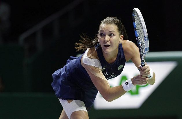 Polská tenistka Agnieszka Radwaňská (na snímku) na Italku Flavii Pennettaovou v Singapuru nestačila.