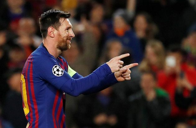 Barcelonský Lionel Messi slaví další vstřelený gól.