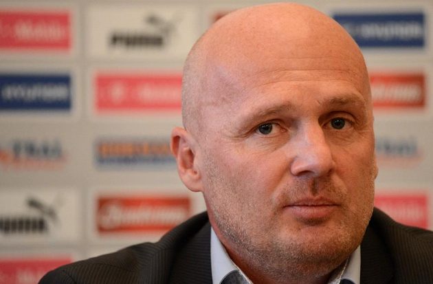 Trenér české fotbalové reprezentace Michal Bílek během srazu české fotbalové reprezentace před přátelským utkáním v Turecku.