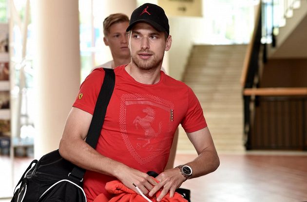 Jan Kovařík na srazu české fotbalové reprezentace před utkáním kvalifikace ME 2016 s Islandem.