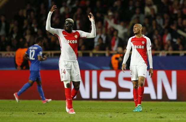 Monačtí fotbalisté Tiemoue Bakayoko a Fabinhoběhem semifinále Ligy mistrů s Juventusem.