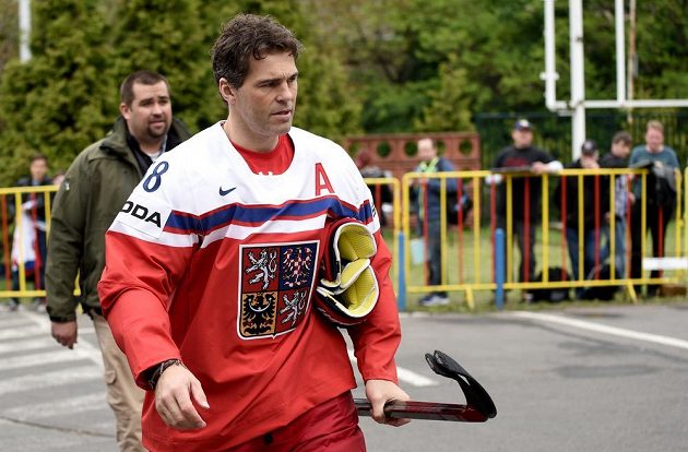 Jaromír Jágr po příjezdu na trénink české reprezentace v holešovické Tipsport Areně.