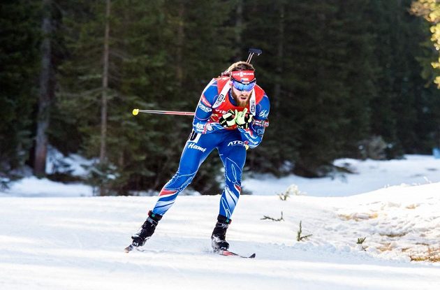 Michal Šlesingr si jako jediný z českých biatlonistů ve stíhačce polepšil.