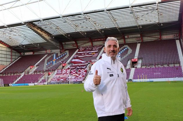 Trenér brankářů reprezentační jedenadvacítky Ladislav Maier na stadionu Heart of Midlothian před kvaifikačním duelem proti Skotsku.