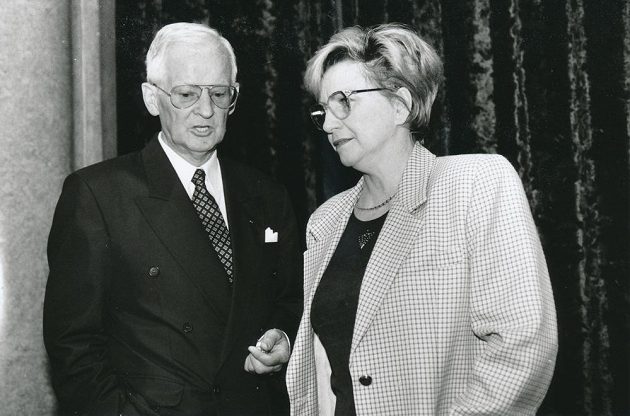 Bývalý místopředseda Českého olympijského výboru Přemysl Herych na archivním snímku s Věrou Čáslavskou.