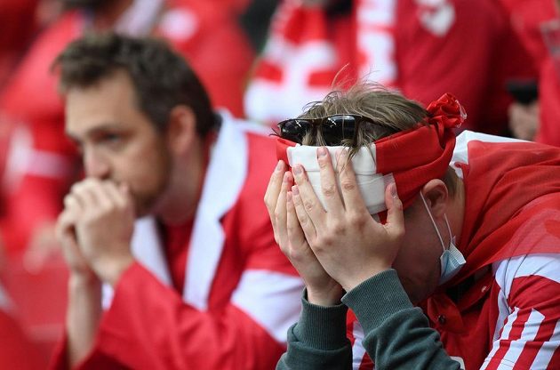 Horror in the faces of Danish fans