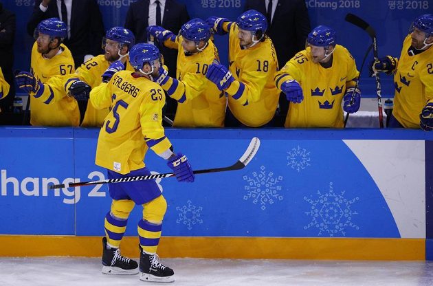 Švédským hokejovým hrdinou je v pátek Viktor Stalberg. Jeho gólem zdolali Švédové výběr Německa těsně 1:0.