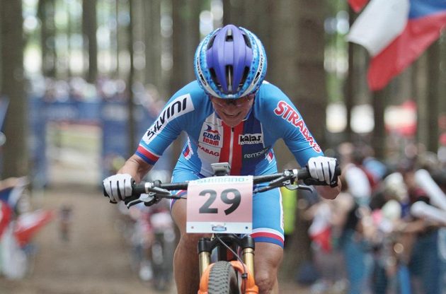 Česká reprezentantka Kateřina Nash skončila na MS horských kol v Novém Městě na Moravě sedmá.