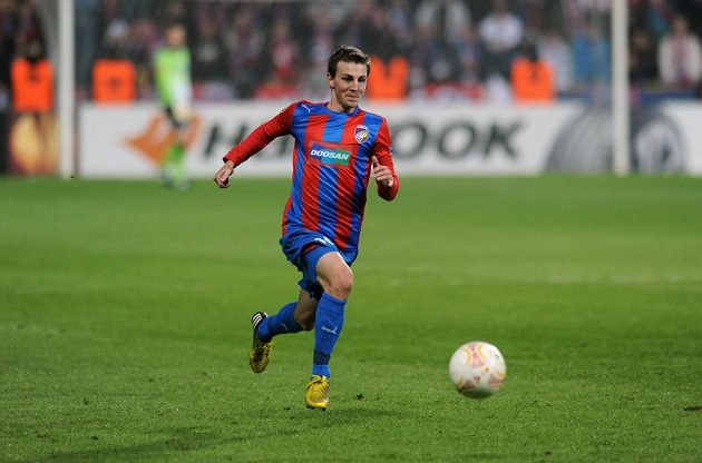 Plzeňský záložník Vladimír Darida v úvodním osmifinálovém utkání Evropské ligy proti Fenerbahce Istanbul.