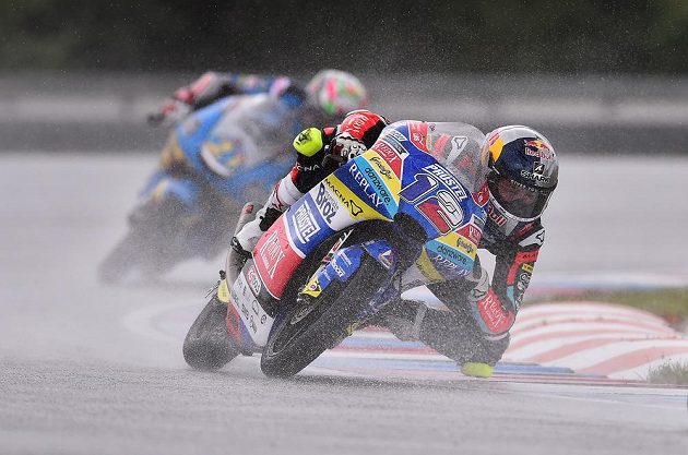Jezdec kategorie Moto3 Filip Salač si v kvalifikaci na Velkou cenu České republiky vyjel 14. příčku na startu.