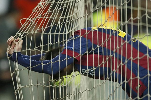 Lionel Messi měl v osmifinálové odvetě Ligy mistrů proti Manchesteru City několik šancí, přesto míč z jeho kopačky v síti neskončil.
