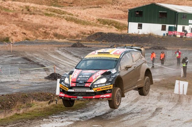 Martin Prokop s Fordem Fiesta WRC na trati Britské rallye 2014.