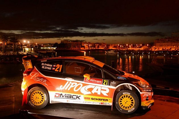Ford Fiesta WRC Martina Prokopa před startem Portugalské rallye.