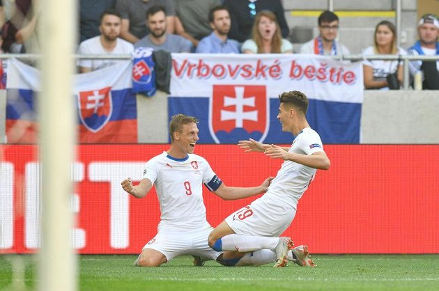 Bořek Dočkal a Patrik Schick slaví branku