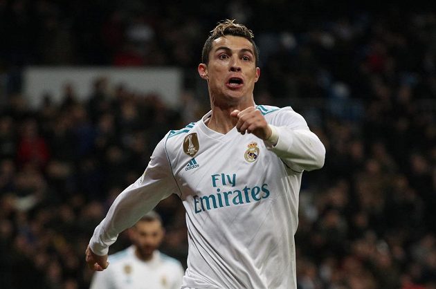 Největší hvězda Realu Madrid - Cristiano Ronaldo - zářila ve španělské lize. Portugalec vstřelil hattrick a na další gól přihrál.