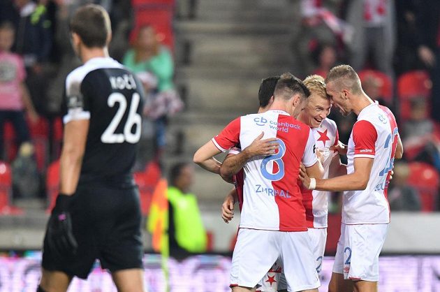 Fotbalisté Slavie sice v Edenu rychle přišli o náskok. Ještě do přestávky duelu s Příbramí však šli znovu do vedení a opět měli důvod k radosti.