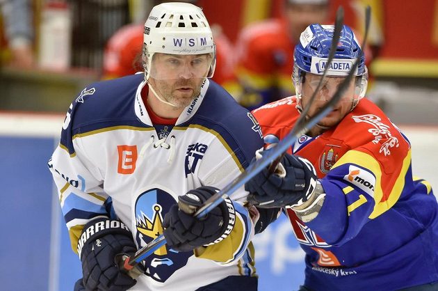 Jaromír Jágr se v dresu Kladna objevil na chvíli na ledě i v Českých Budějovicích během semifinále play off.