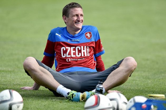 Tomáš Grigar během tréninku české fotbalové reprezentace před utkáním kvalifikace ME 2016 na Islandu.