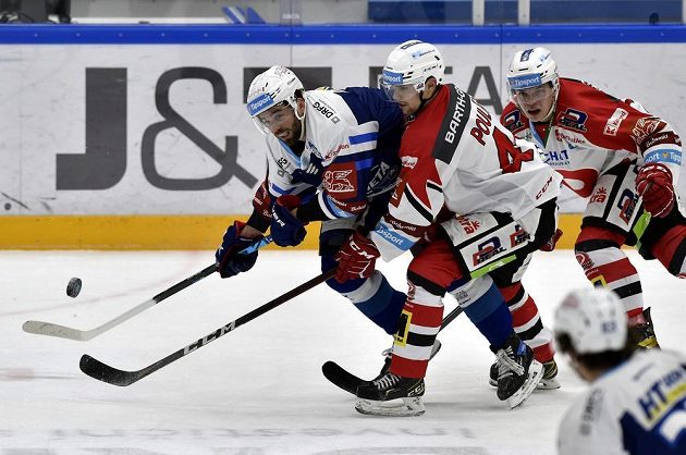 Zleva Peter Schneider z Brna, Patrik Poulíček z Pardubic a Matěj Blümel z Pardubic.