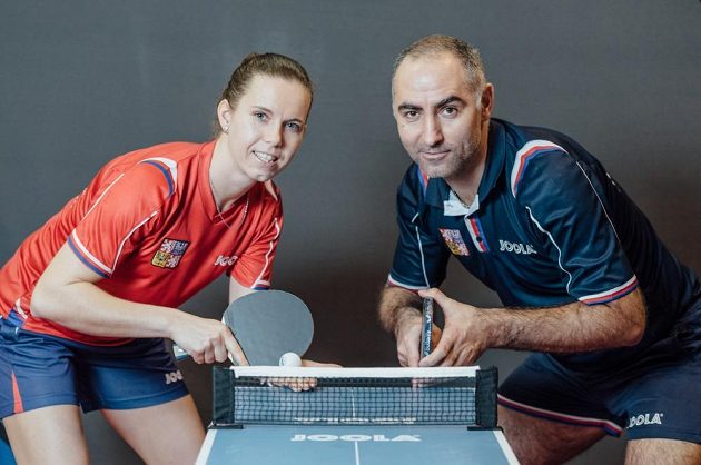 Iveta Vacenovská (vlevo) a Petr Korbel jsou ambasadory Světového festivalu v minipingpongu, který se uskuteční v Ostravě.