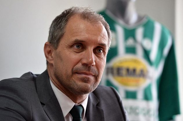 Trenér Bohemians Praha 1905 Roman Pivarník na tiskové konferenci před zahájením jarní části Synot ligy.