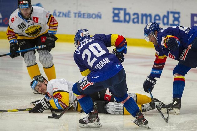 Zleva Jakub Petružálek z Litvínova, David Štich z Litvínova, Matěj Toman z Českých Budějovic a Jakub Suchánek z Českých Budějovic.