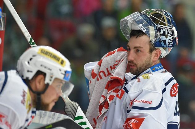 Utkání 6. kola hokejové extraligy: HC Energie Karlovy Vary - Rytíři Kladno, 21. září 2021 v Karlových Varech. Brankář Kladna Landon Bow.
