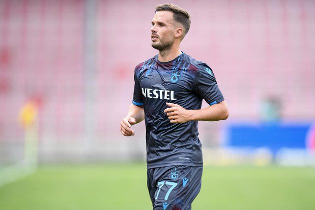 Filip Novák z Trabzonsporu během utkání 3. předkola Evropské ligy na půdě Sparty.