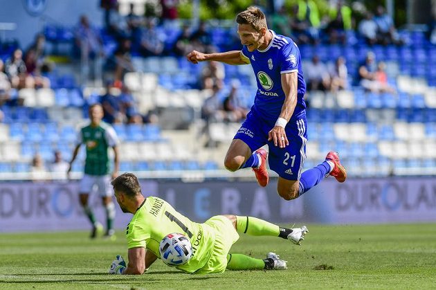 From left, goalkeeper Jan Hanuš from Jablonec and scorer of the second goal Milan Škoda from Boleslav. 