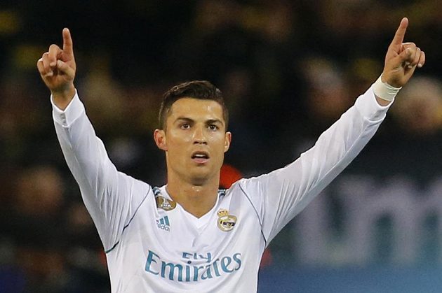 Cristiano Ronaldo byl znovu ústřední postavou Realu v utkání Ligy mistrů v Dortmundu.