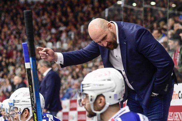 Trenér hokejové Komety Brno Libor Zábranský.