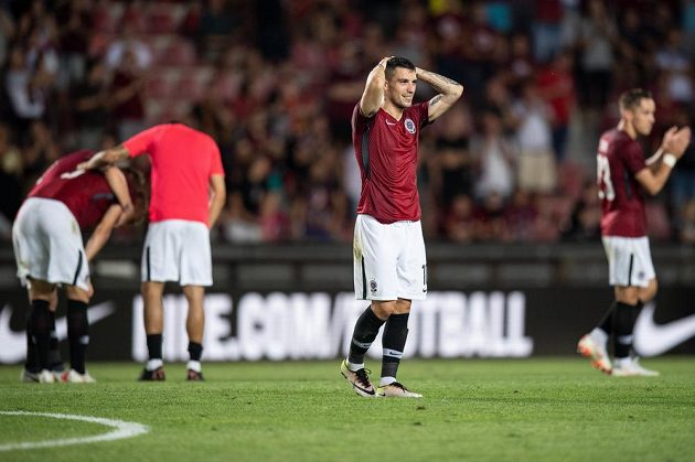 Záložník Sparty Praha Nicolae Stanciu po utkání 2. předkola Evropské ligy, Sparta Praha - Spartak Subotica, hrané 2. srpna 2018 v GENERALI Areně v Praze.