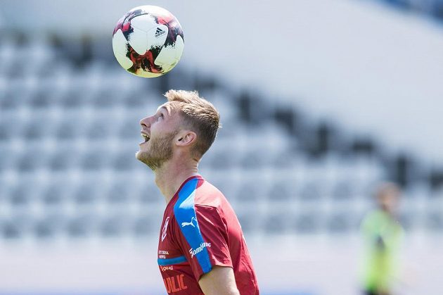 Jakub Brabec během tréninku fotbalové reprezentace před zápasy v Belgii a v Norsku.