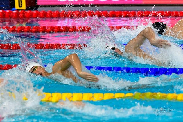 Čeští plavci Štemberk (vlevo) s Luňákem bojují o úspěch na evropském šampionátu