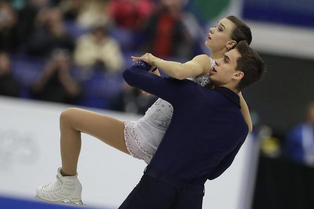 Anna Dušková a Martin Bidař při volné jízdě na mistrovství Evropy v Ostravě.