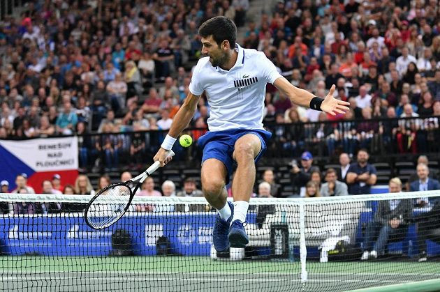 Na rozlučce Radka Štěpánka s tenisovou kariérou nemohl chybět ani skvělý showman Novak Djokovič.