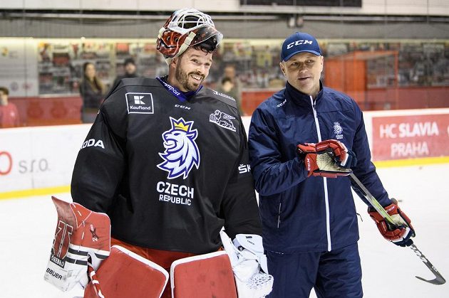 Dominik Furch a Zdeněk Orct během tréninku hokejové reprezentace před turnajem Beijer Hockey Games.