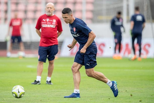 Marek Suchý během pražského tréninku reprezentace před přípravnými zápasy s národními týmy Austrálie a Nigérie.