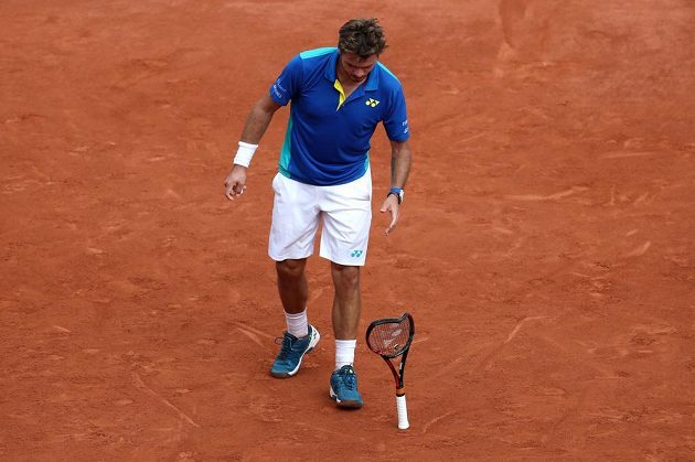 Nervy na pochodu. Stan Wawrinka při finále French Open s Rafalem Nadalem zažil těžké chvilky.