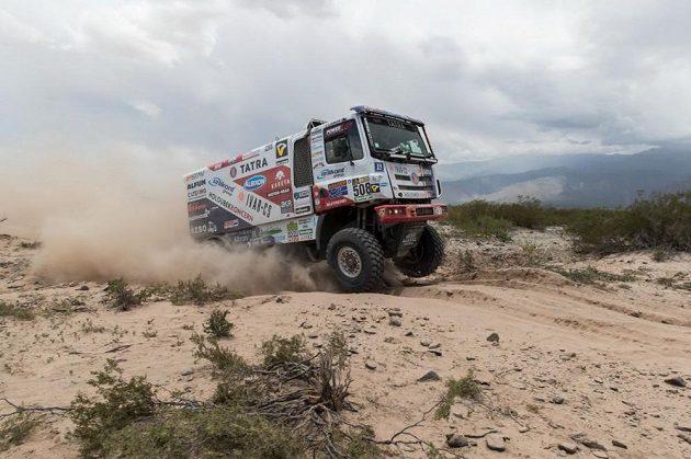 Pilot kamiónu Martin Kolomý obsadil v extrémně náročné třetí etapě Rallye Dakar druhé místo.