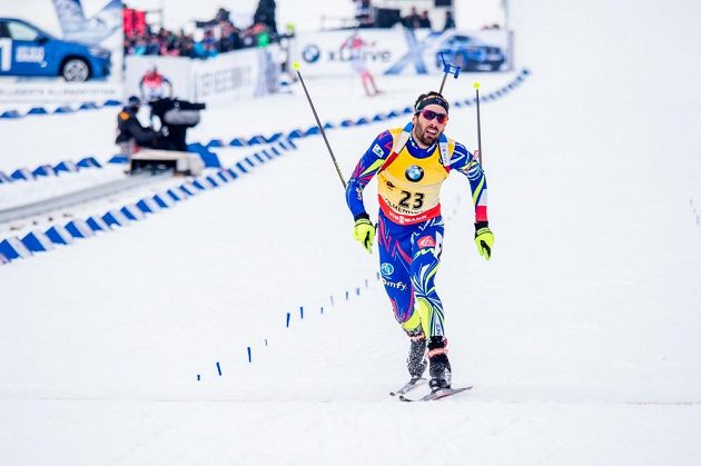 Martin Fourcade v cíli vytrvalostního závodu na MS v Holmenkollenu.
