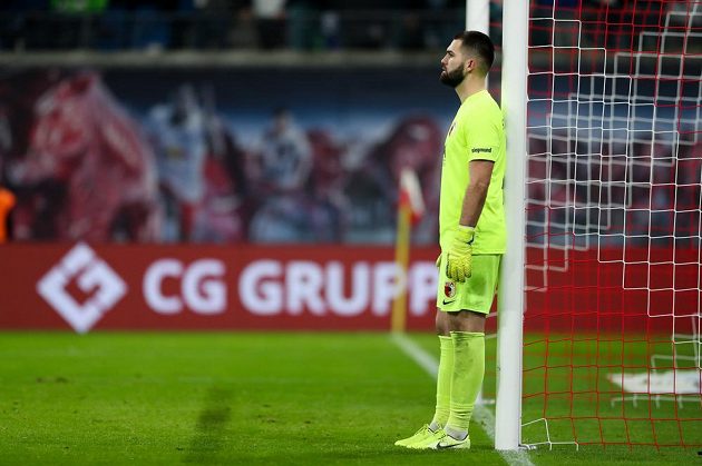 Augburg v čele s českým gólmanem Tomáš Koubkem snil o klubovém rekordu. Po prohraném utkání s Lipskem na něj ale musí tým zapomenout.