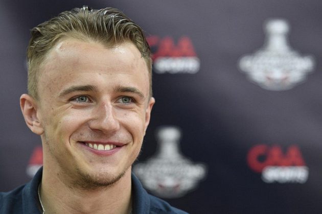 Jakub Vrana Girlfriend Hershey Bears Better Halves Hold Annual