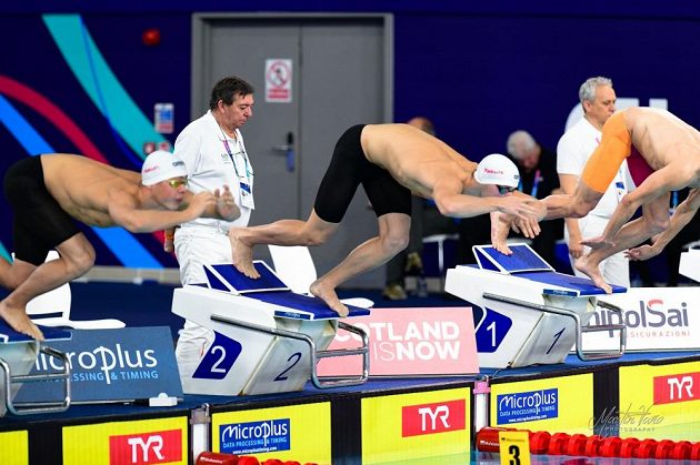 Čeští plavci Sebastina Luňák a Jakub Štemberk v akci
