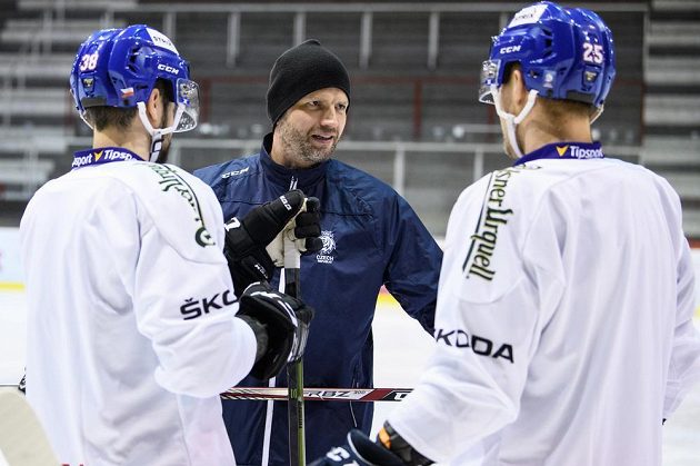 Michal Broš během tréninku hokejové reprezentace před turnajem Beijer Hockey Games.