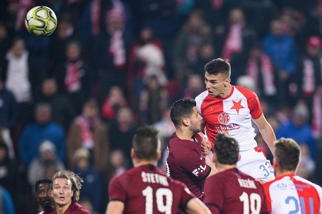 Petar Musa ze Slavie Praha a jeho vyrovnávací gól na 1:1 během derby se Spartou.