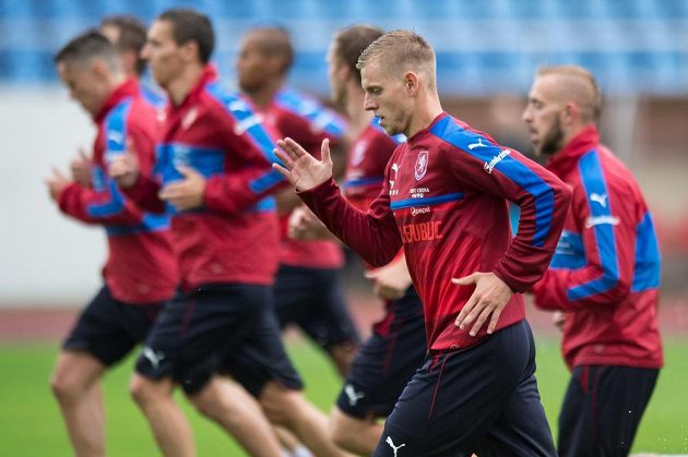 Útočník české fotbalové reprezentace Matěj Vydra během prvního tréninku před zápasy s Arménií a Sverním Irskem.